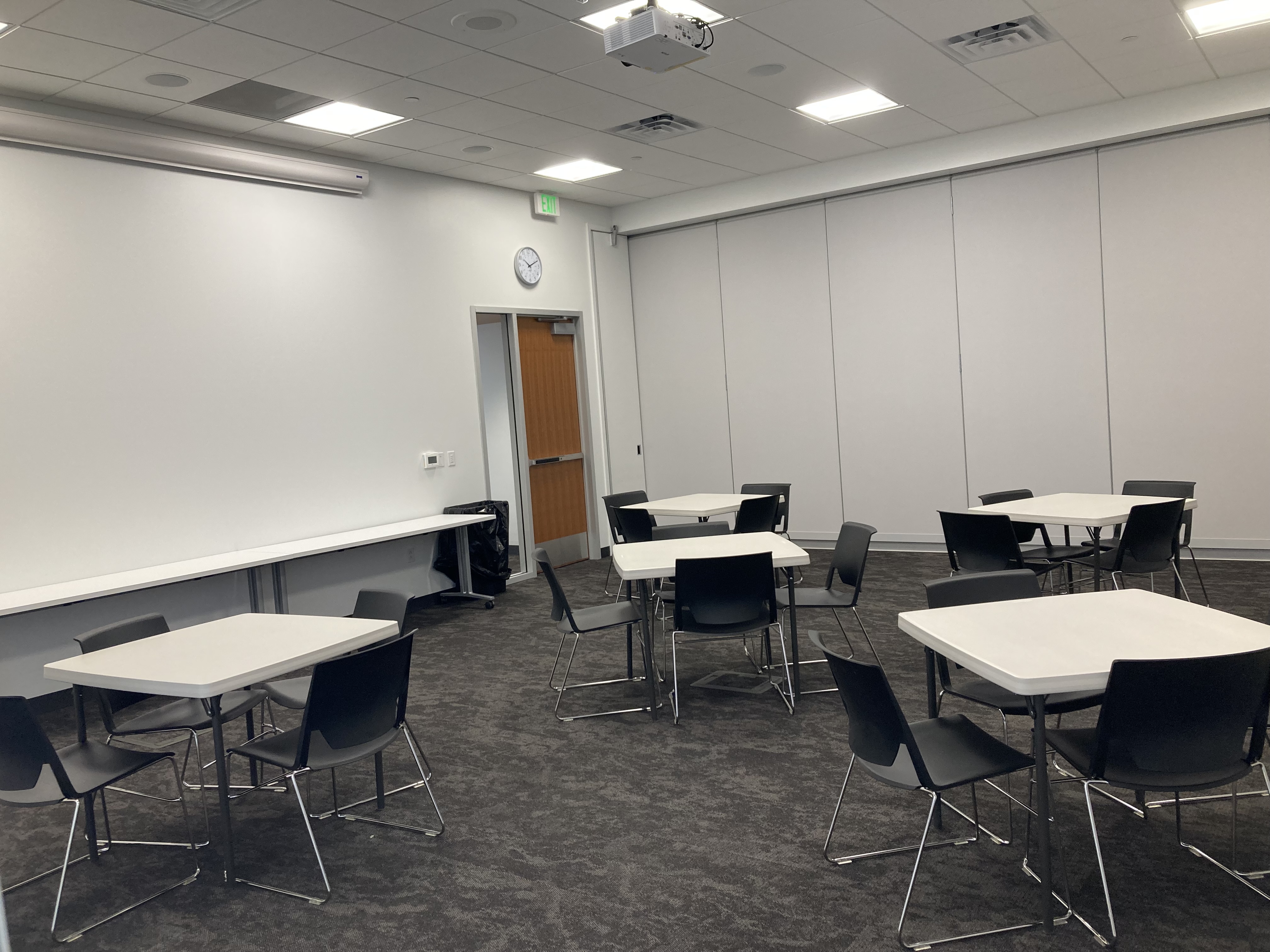 Image of Meeting Room B from the front, right-hand side looking towards the back left corner.