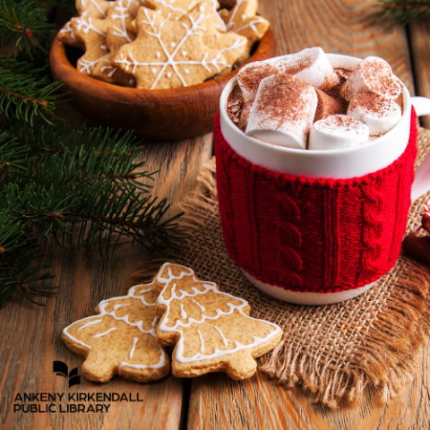 Hot cocoa with marshmallows and gingerbread cookies